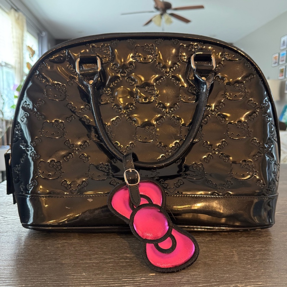 Loungefly x Hello Kitty Sanrio Black Patent Leather Dome Handbag Tote Y2K